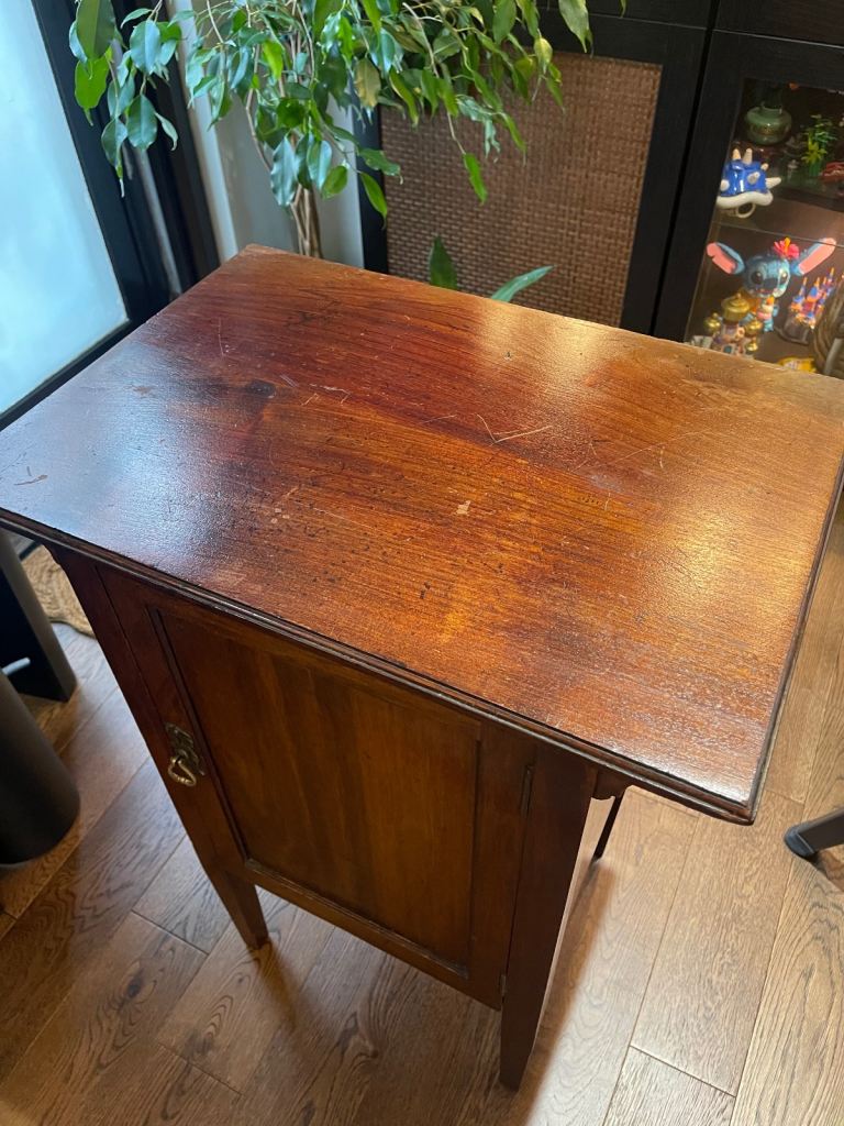 Edwardian Pair Of Mahogany Bedside Tables