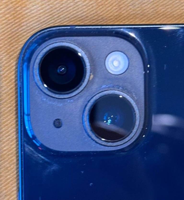 **Unlocked iPhone Apple 14 128gb, Black with glass screen protector. 91% battery life