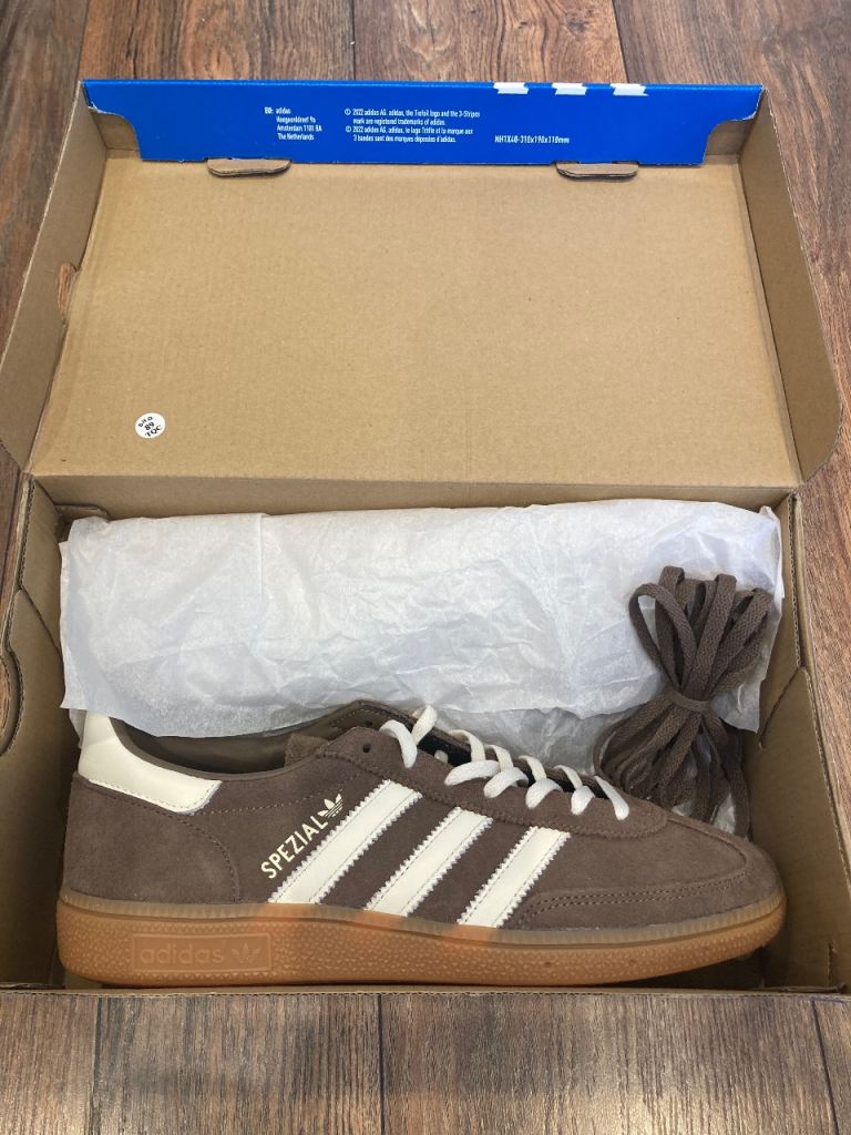 Adidas Handball Spezial Size 8,Unwanted Gift so never been out of box,Bargain at £45