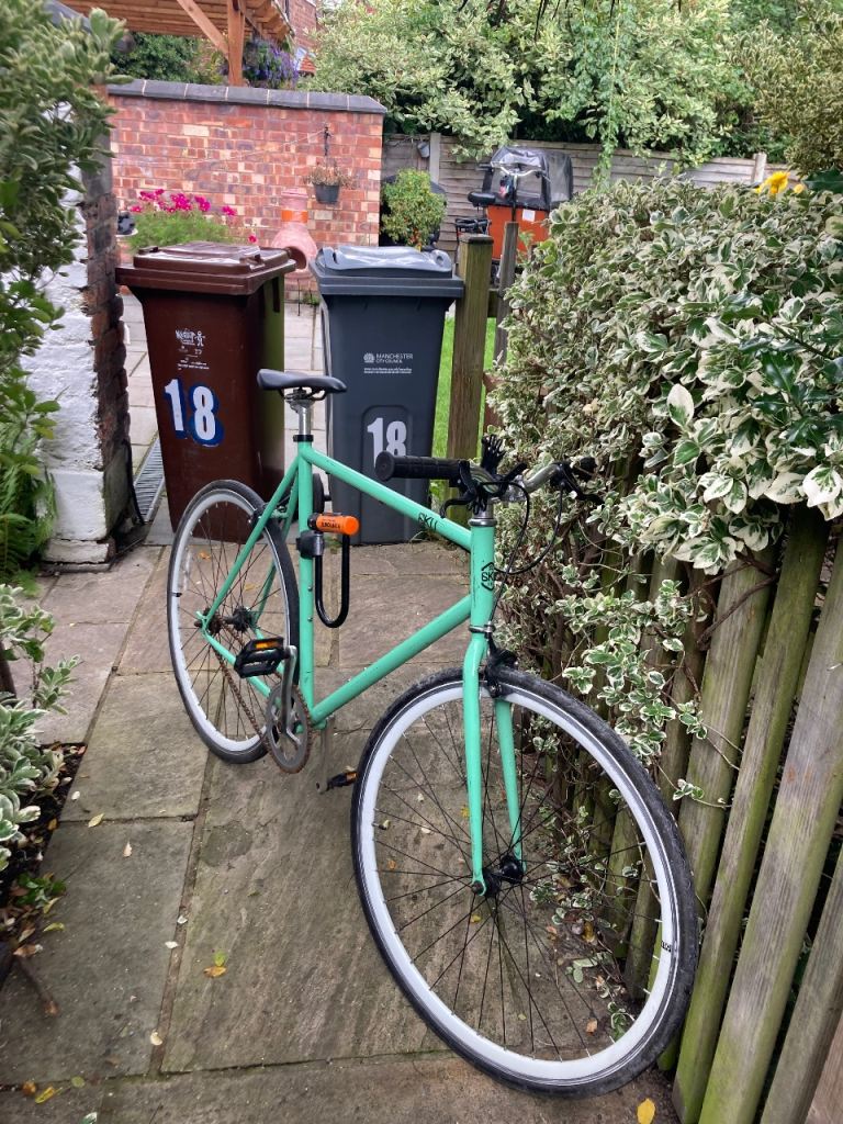 Mens Single Speed Bike- Very Good Condition (Kryptonite Lock Included)