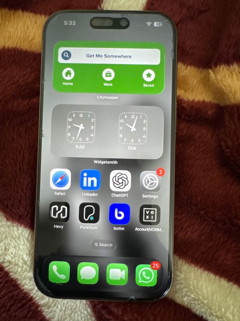 Apple iPhone 16Pro 128GB - Dessert titanium, top notch condition.