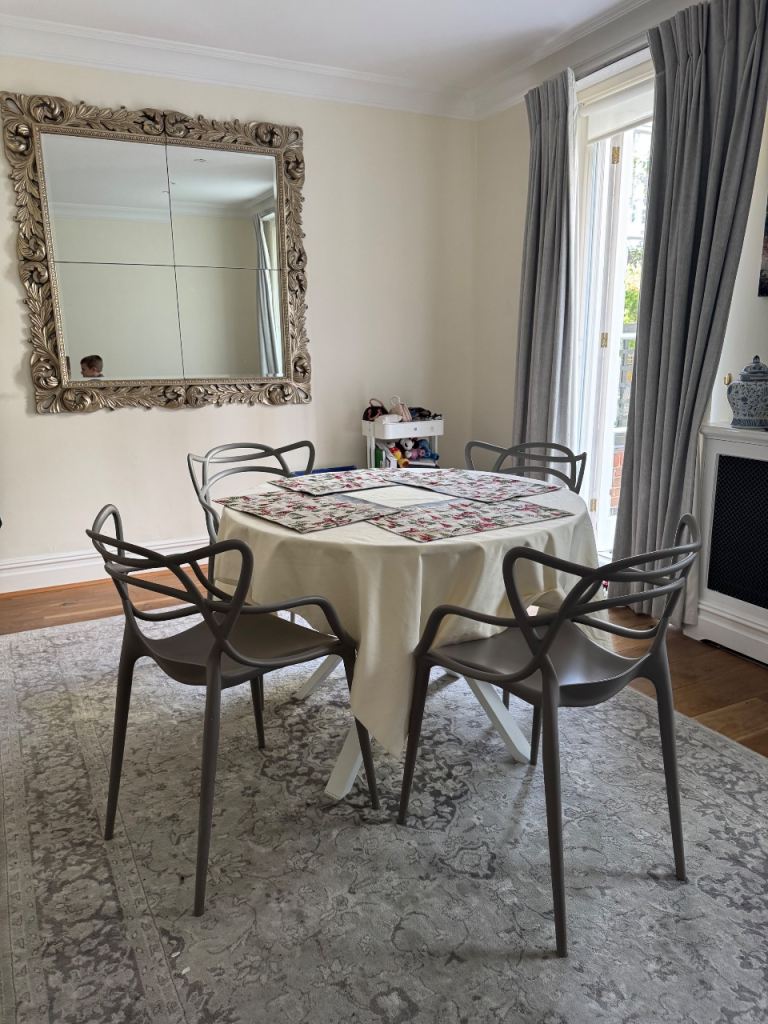 FREE – IKEA Round Table + 4 Kartell Chairs + IKEA Grey Rug