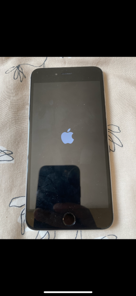 IPHONE 6 PLUS 64GB UNLOCKED   SILVER 
