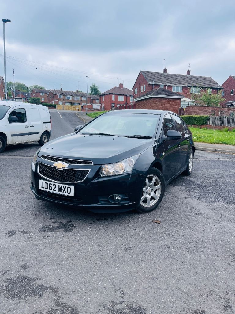 Chevrolet, CRUZE, Hatchback, 2012, Manual, 1686 (cc), 5 doors