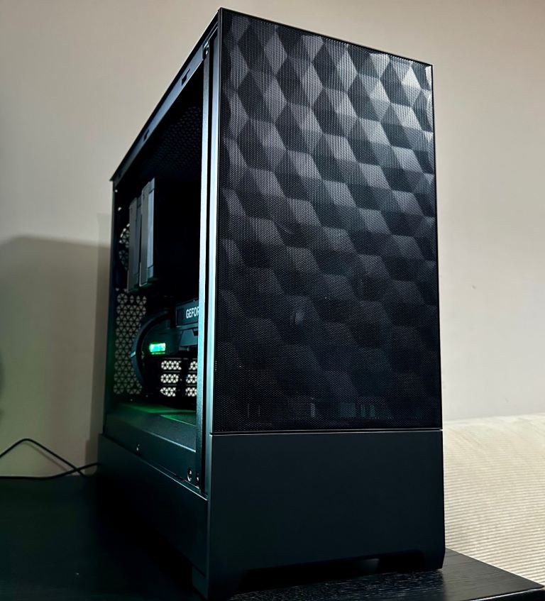 High End Gaming PC - 5070 Ti, 9800x3d, 64GB DDR5