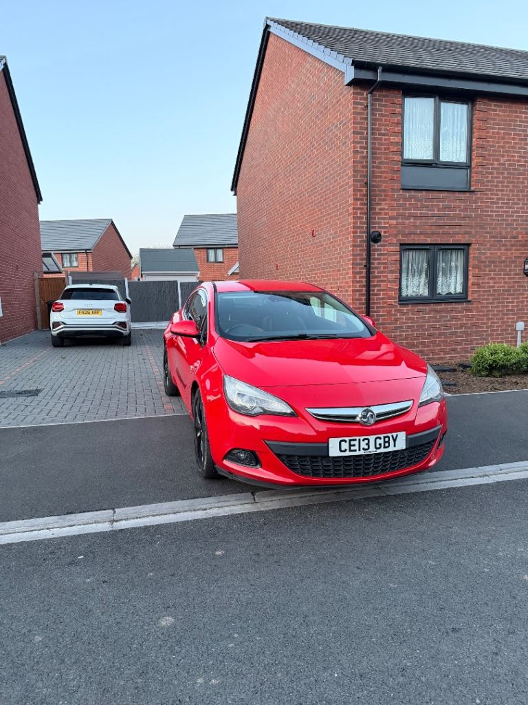 Vauxhall Astra GTC spots