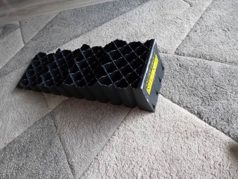 Milenco caravan motorhome leveling block