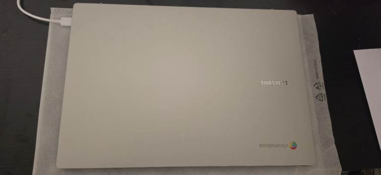 14 inch galaxy chromebook go