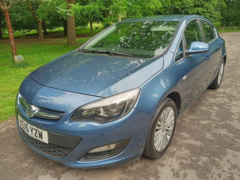 2015 Vauxhall Astra 1.4i 16V Excite 5dr HATCHBACK Petrol Manual