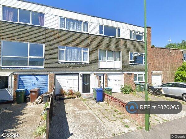 4 bedroom house in Willowbrook, Littlehampton, BN17 (4 bed) (#2870065)