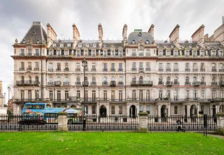 SW1W Space to Rent For 18 Desks -  Private Office in Victoria