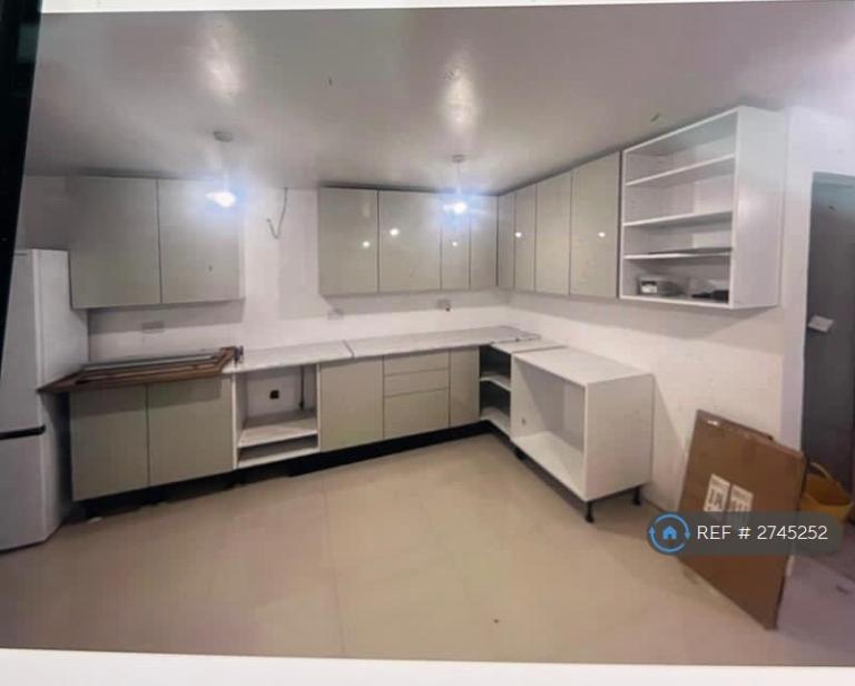 4 bedroom house in Morley Avenue, London, N22 (4 bed) (#2745252)