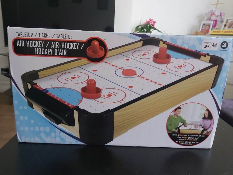 Air hockey like new 