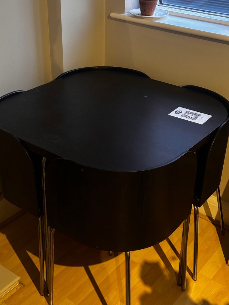 IKEA dining compact - 4 chairs 