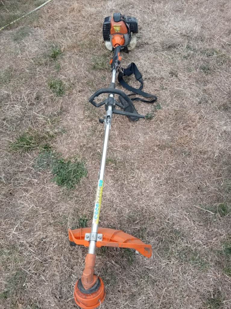 Petrol Strimmer / Brush Cutter – Orange, Good Condition