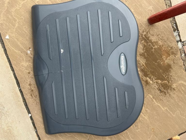 Free Kensington footrest 