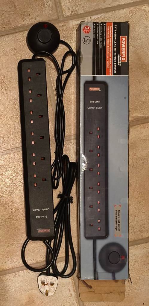 Six Sockets Extension Lead With Foot Switch 