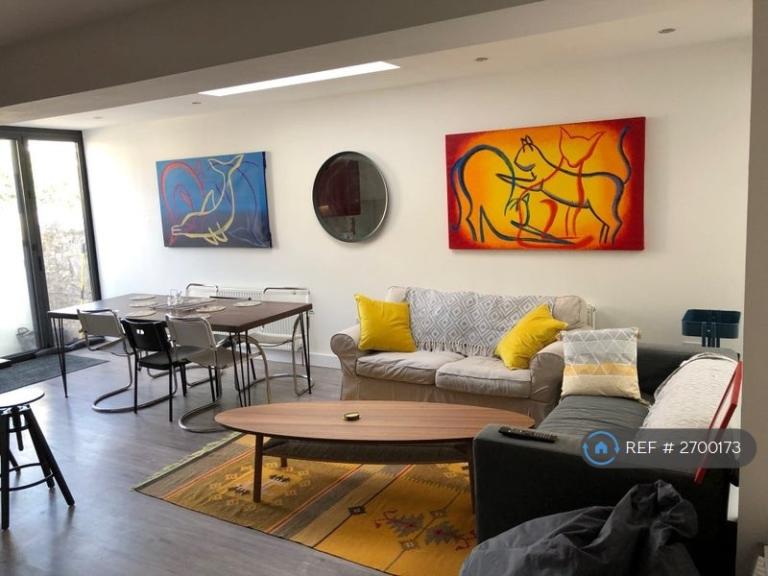 1 bedroom in Lisson Grove, Plymouth, PL4 (#2700173)