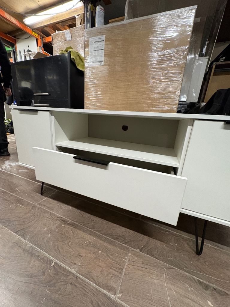Cancelled order - Hong Kong TV Unit in white Matt finish with black handles & legs