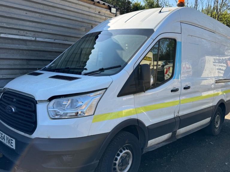 2015 FORD TRANSIT T350 MWB L2 RWD 2.2 TDCI 125PS SPARES OR REPIARS PRICE IS +VAT