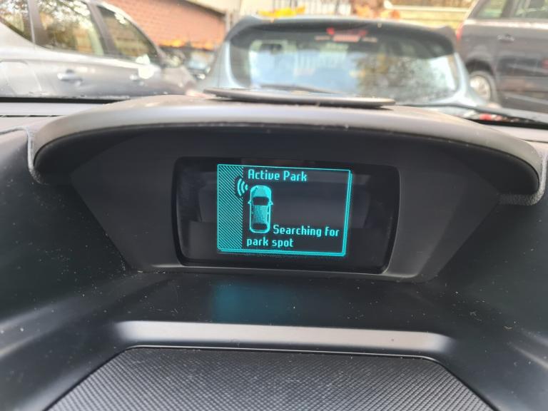 2014 Ford Kuga 2.0 TDCi Zetec 5dr HATCHBACK Diesel Manual