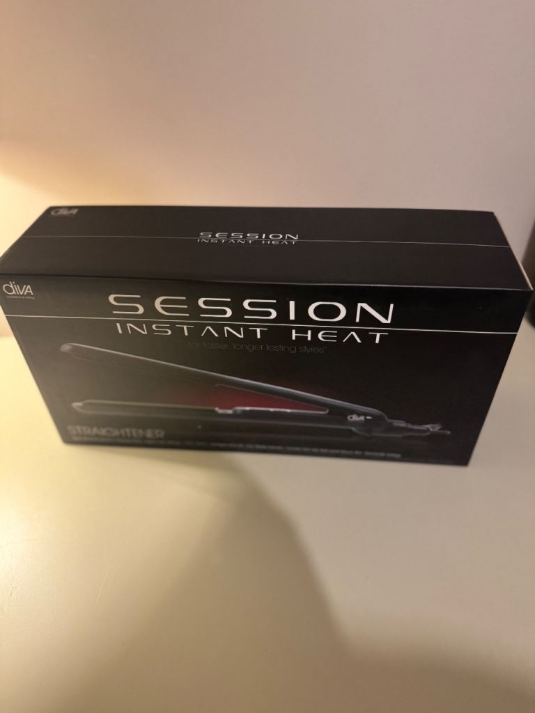 Diva Session Instant Heat Straightener