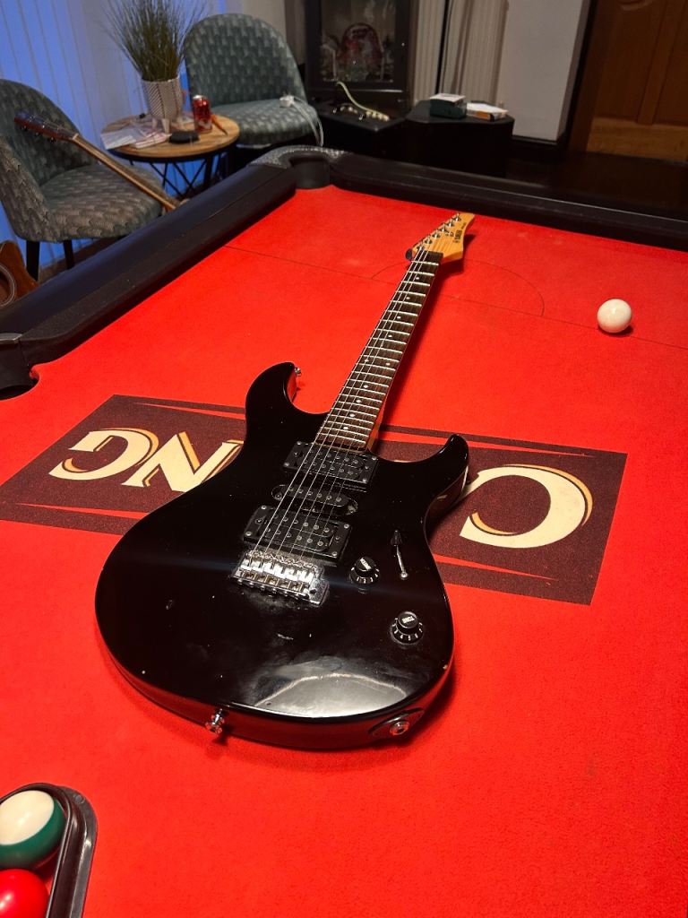 Guitar and bass offers only nothin silly