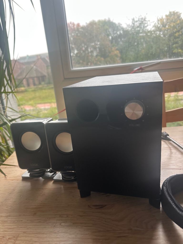 Speakers 