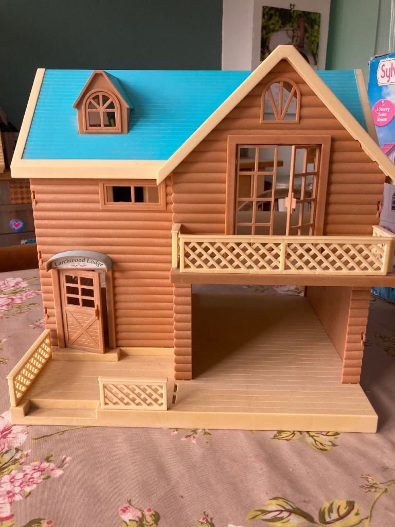 Sylvanian house larchwood lodge 