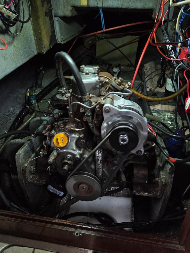 Yanmar 1GM10 inboard engine