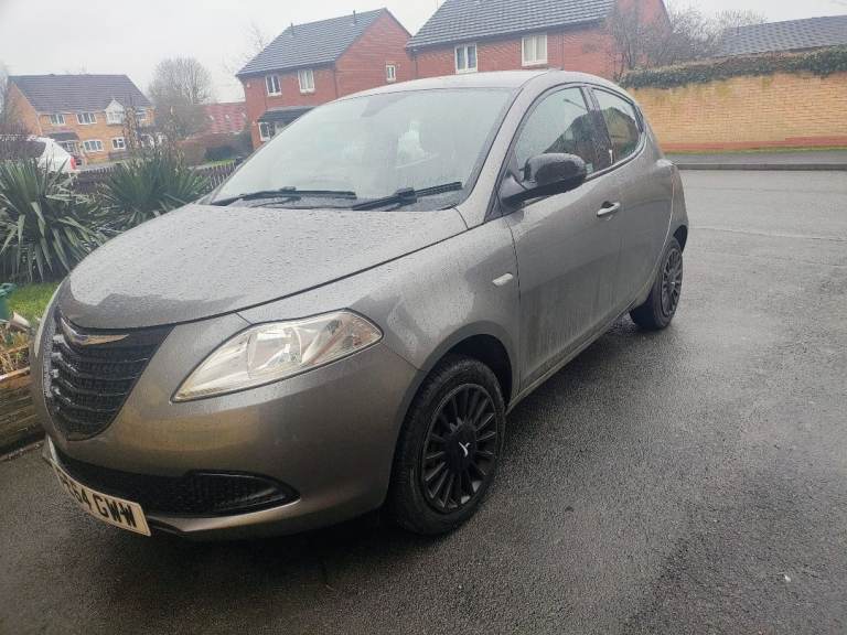 Chrysler, YPSILON, Hatchback, 2014, Manual, 1242 (cc), 5 doors