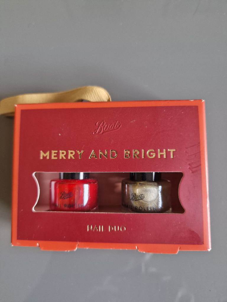 Boots Merry and Bright Nail Duo - New & Unopened