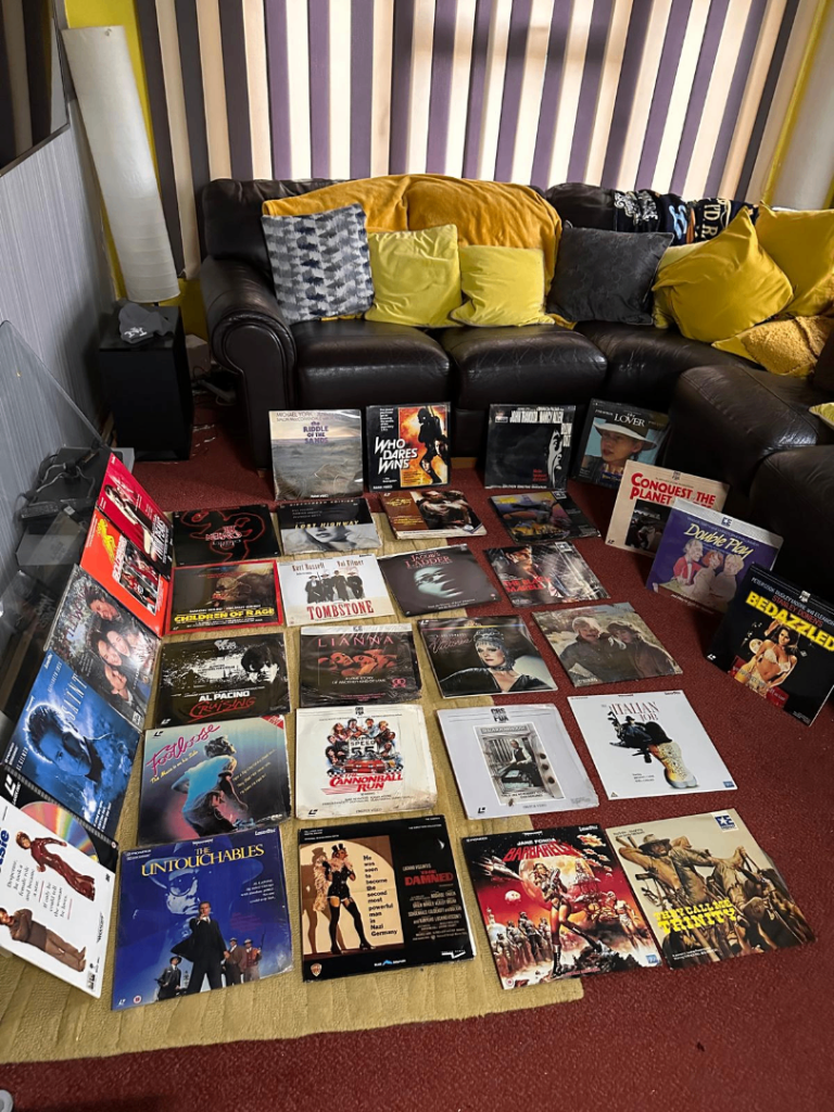 Massive 331 LaserDiscs Lot – 26 Factory Sealed
