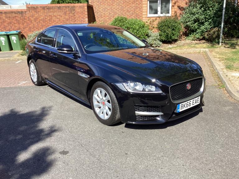 2016 Jaguar XF 2.0d R-Sport 4dr Auto SALOON Diesel Automatic