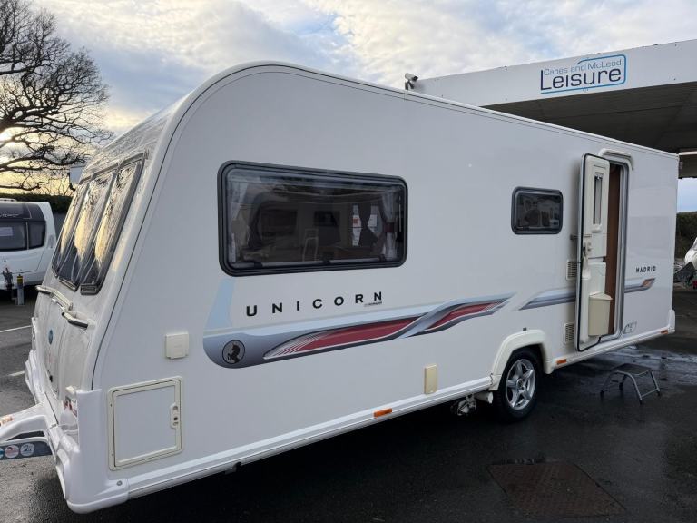 2012 BAILEY UNICORN MADRID, 4 BERTH CARAVAN, MOVER, ALDE, SHOWER, MICROWAVE