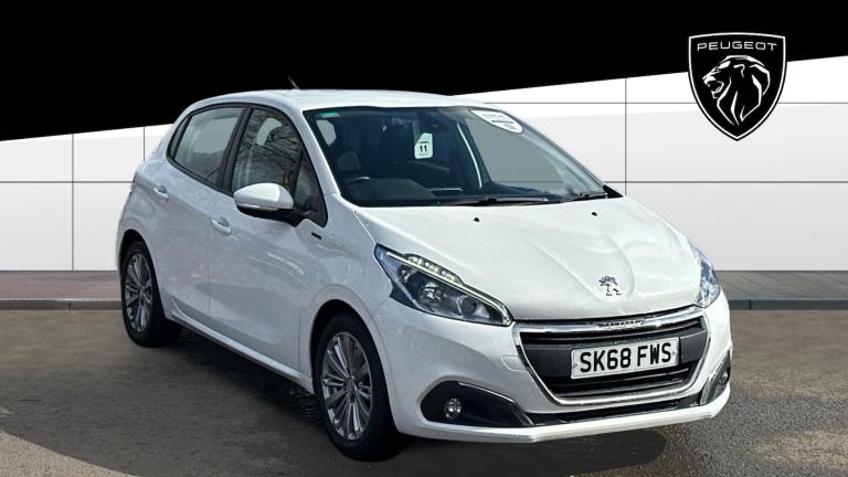 2018 Peugeot 208 1.2 PureTech 82 Signature 5dr [Start Stop] Petrol Hatchback Hatchback Petrol Manual