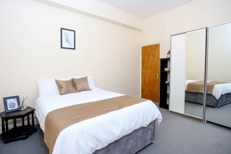 💮 Professional Double Room | In West Ealing W13 9HW | Available Now 🤍
