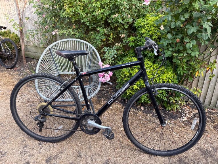 Globe City Bike - Black, Good Condition