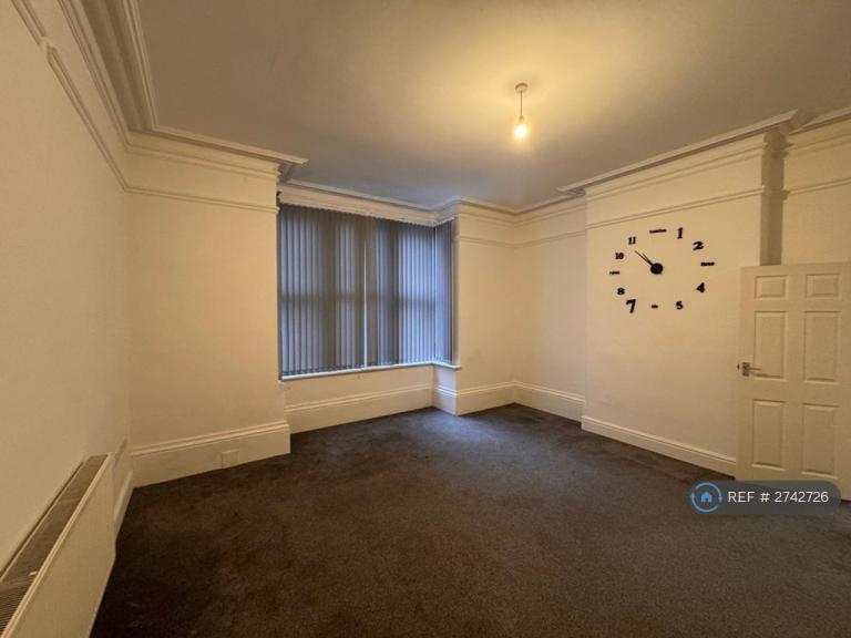 1 bedroom flat in Lawn Road, Doncaster, DN1 (1 bed) (#2742726)