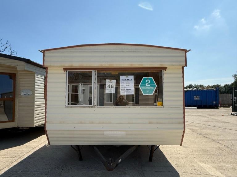 Cheap 10ft Wide 2 Bed Static Caravan - New Carpets and Vinyl - Offsite Use!