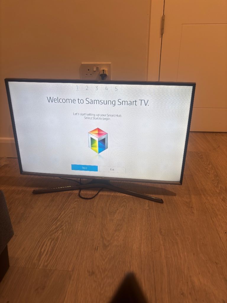 32” Samsung Smart TV - As Good As New