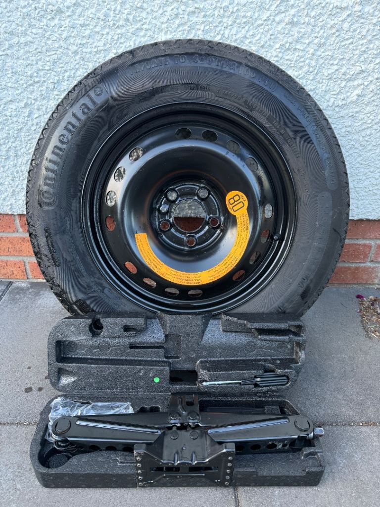 Fiat 500 X Spare Wheel with Jack Kit