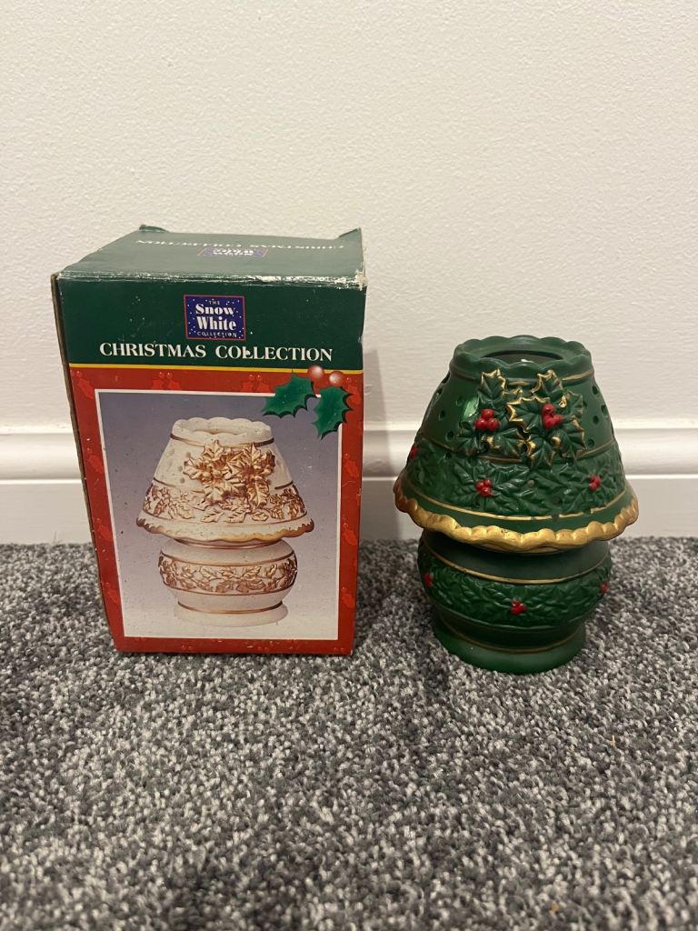 Snow White Christmas collection green tealight candle holder