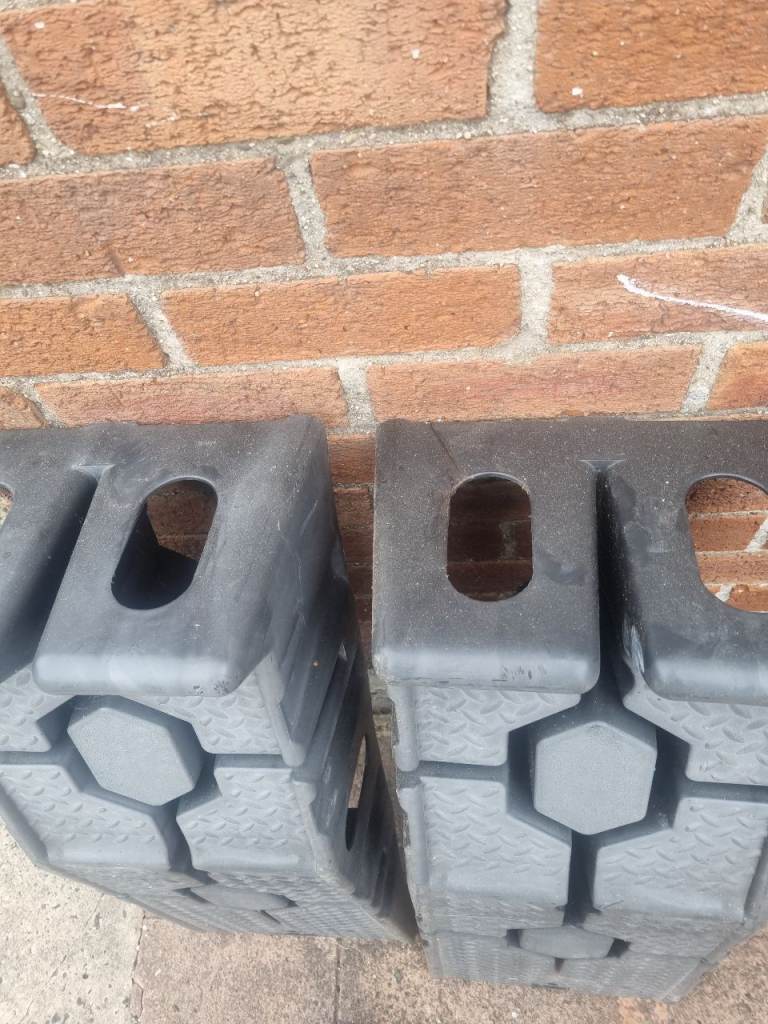 Heavy duty plastic car ramps 