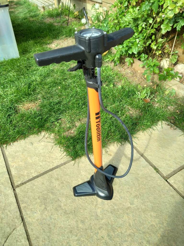 High pressure bike pump 