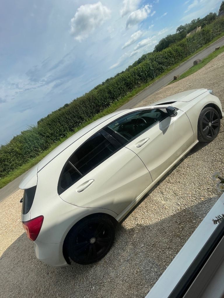Mercedes-Benz, A CLASS, Hatchback, 2014, Manual, 1461 (cc), 5 doors
