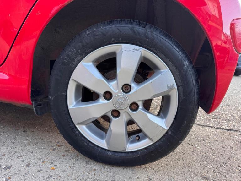 2011 Toyota AYGO Hatchback (2005 - 2012) Hatchback Petrol Manual