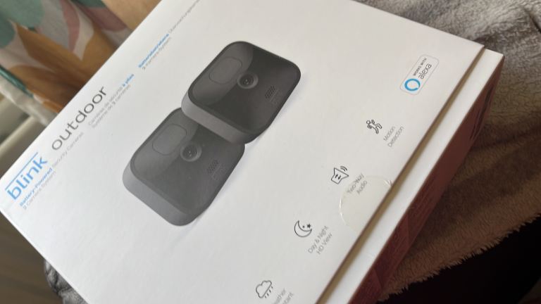 Blink outdoor 2 wireless battery smart cctv