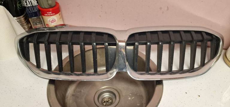 Bmw front grill