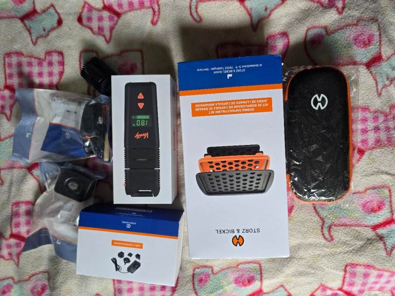 Storz & bickel vaporizer & accessories OVNO still available